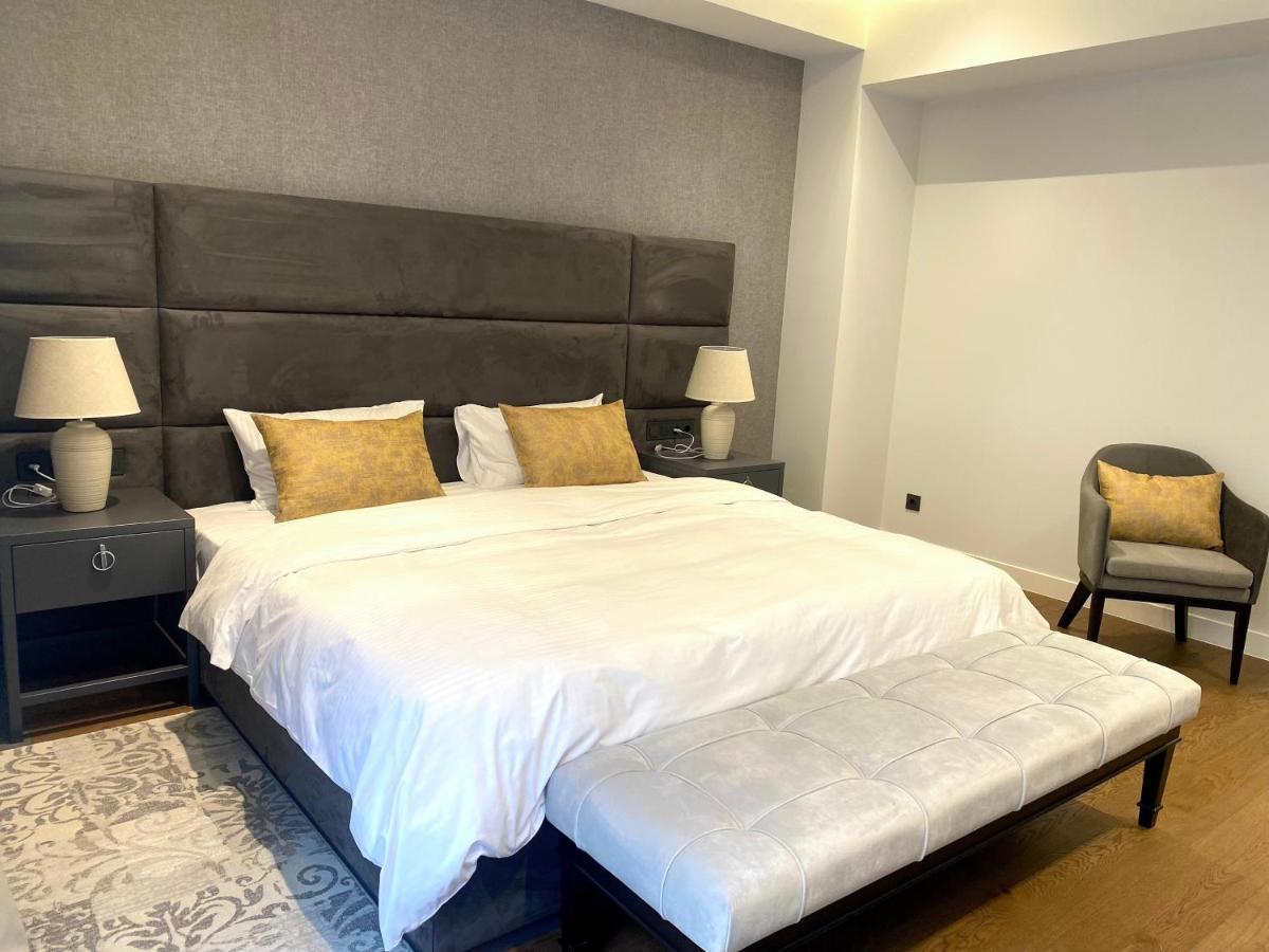 Heart Of Yerevan - City Center Luxury Apartments Екстер'єр фото