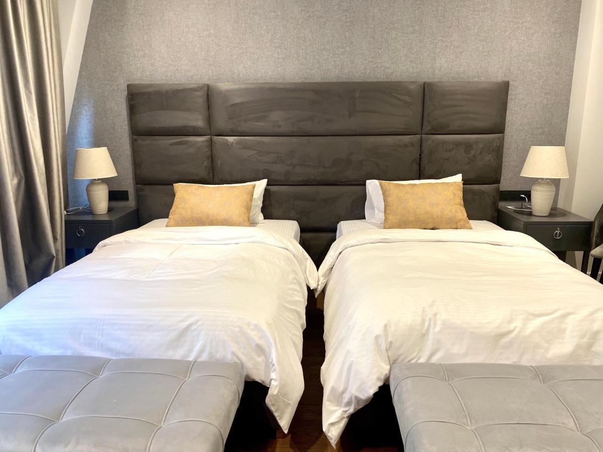 Heart Of Yerevan - City Center Luxury Apartments Екстер'єр фото