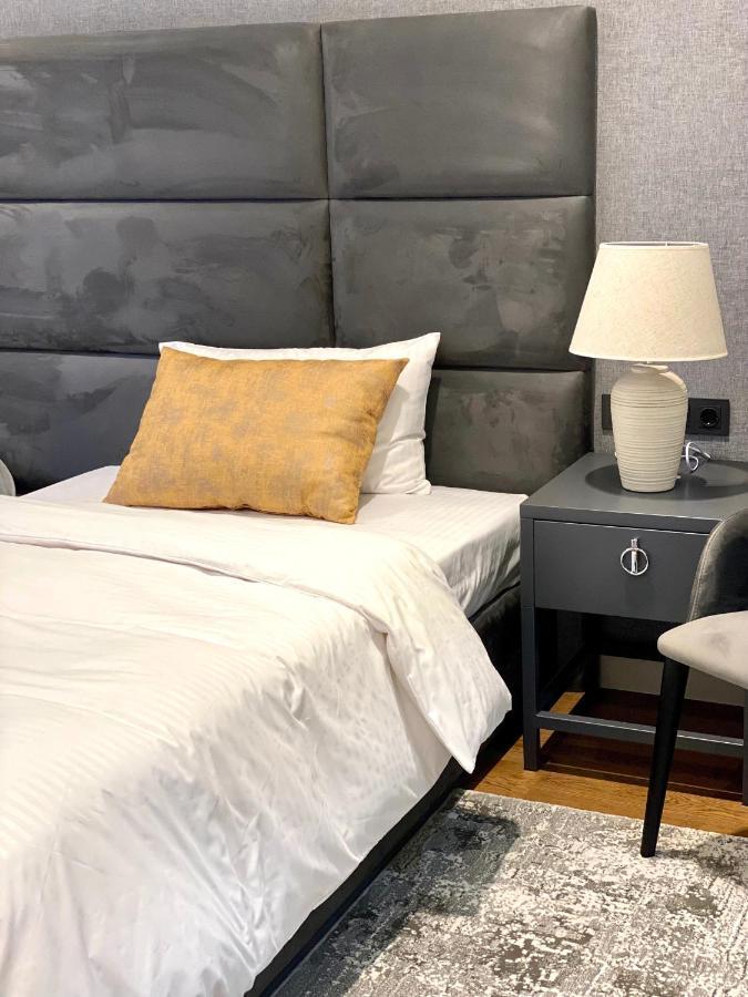 Heart Of Yerevan - City Center Luxury Apartments Екстер'єр фото