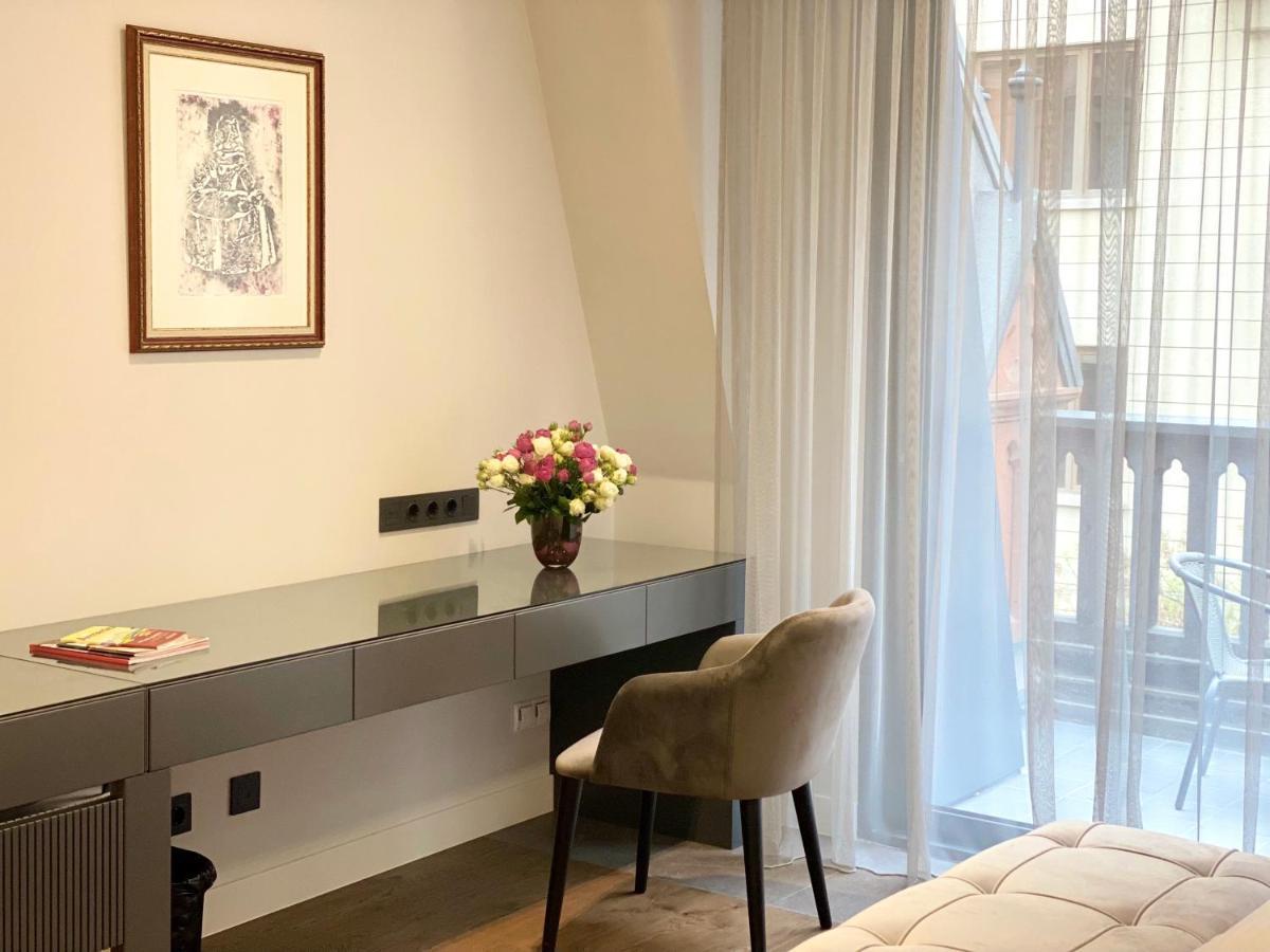 Heart Of Yerevan - City Center Luxury Apartments Екстер'єр фото
