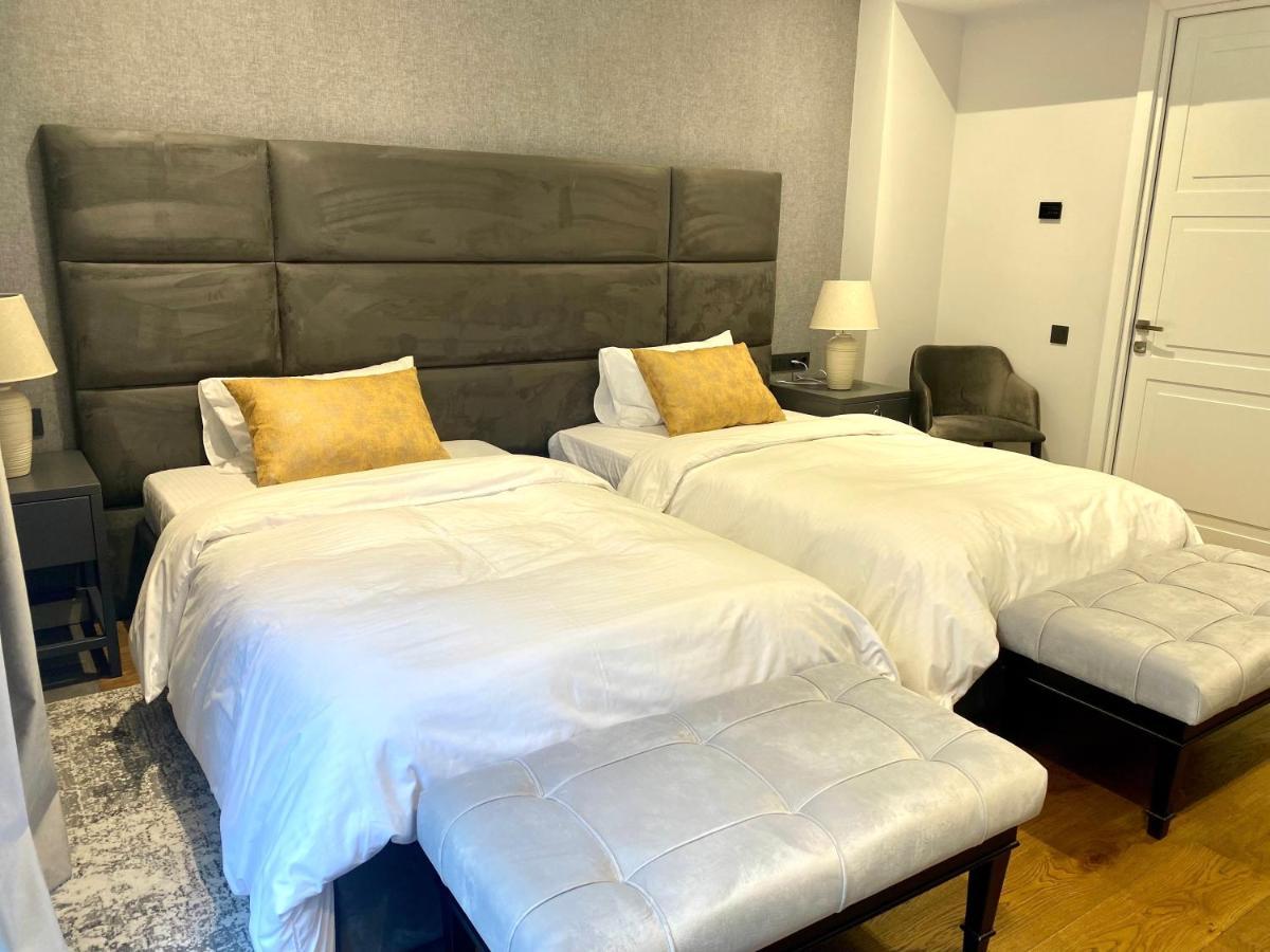 Heart Of Yerevan - City Center Luxury Apartments Екстер'єр фото