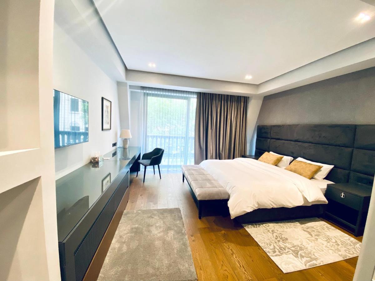 Heart Of Yerevan - City Center Luxury Apartments Екстер'єр фото