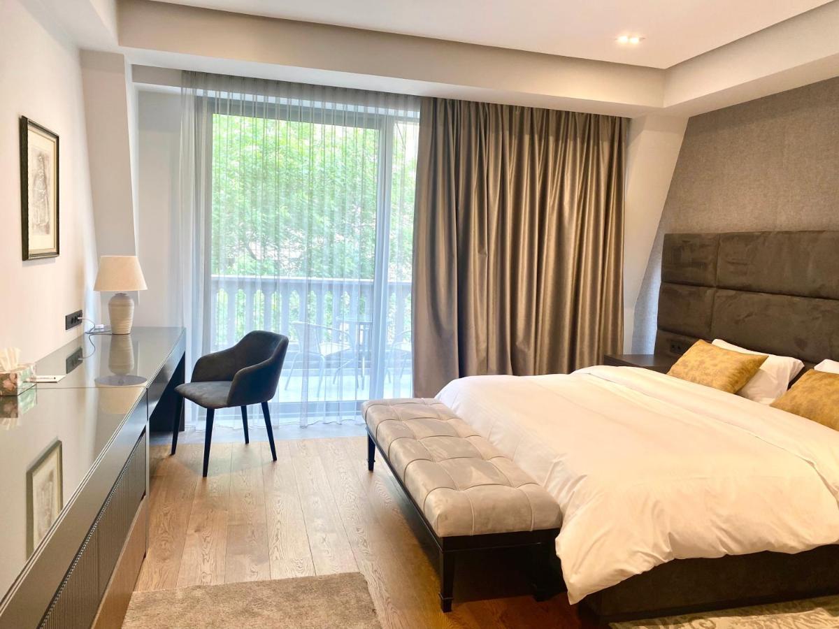 Heart Of Yerevan - City Center Luxury Apartments Екстер'єр фото
